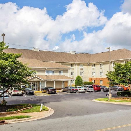 Suburban Studios Near University Of North Carolina-Charlotte Exterior photo